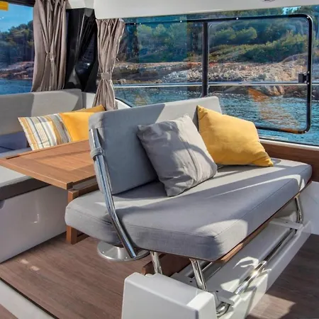 Suiteonboat