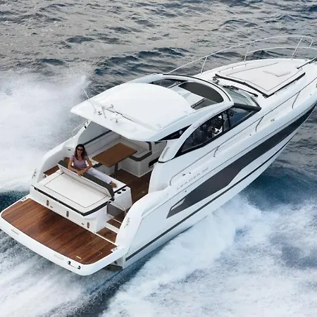 Suiteonboat Botel Naples